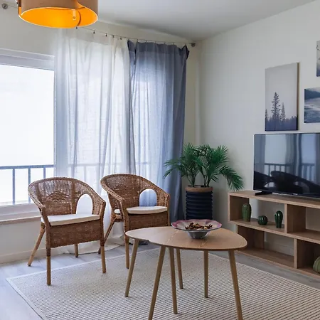 Lejlighed 1bdr Modern With Pool By Lovelystay